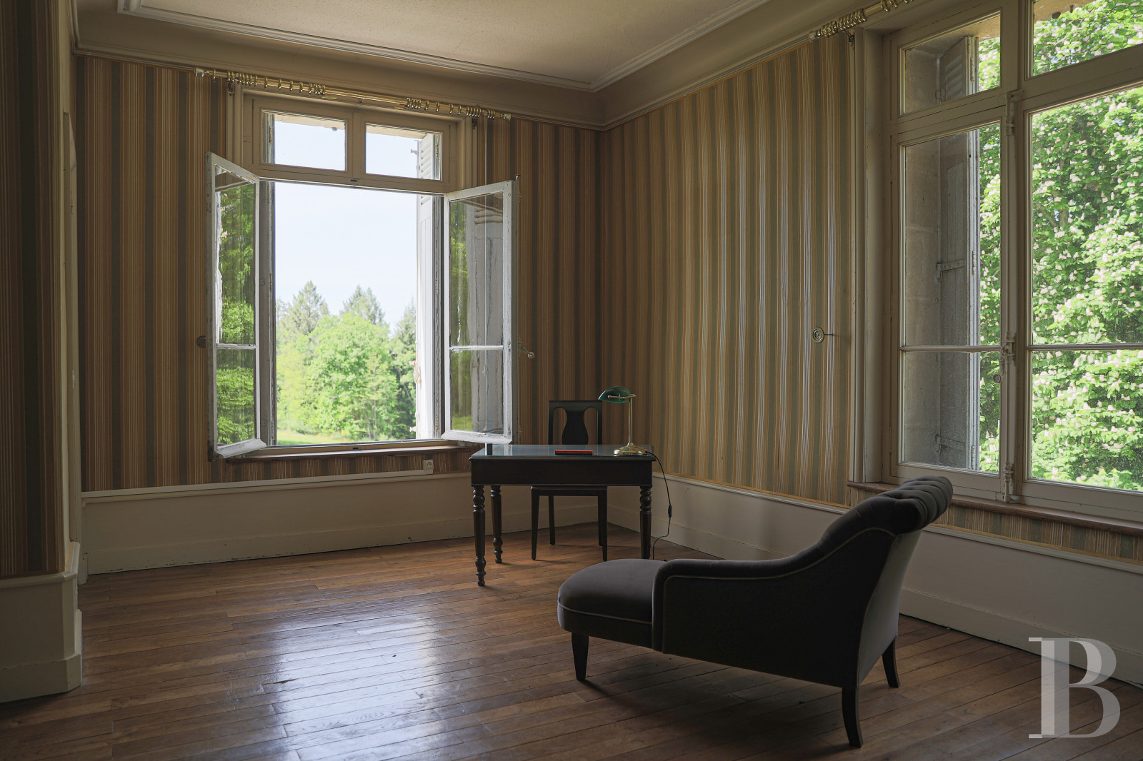 A 19th century chateau and surrounding park available for film projects in Saône-et-Loire, in the south of Morvan - photo  n°20